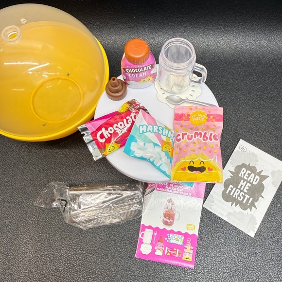 MGA Mini-Verse *Make It Mini *Food Diner Series 1* S'Mores Parfait - Picture 4 of 5